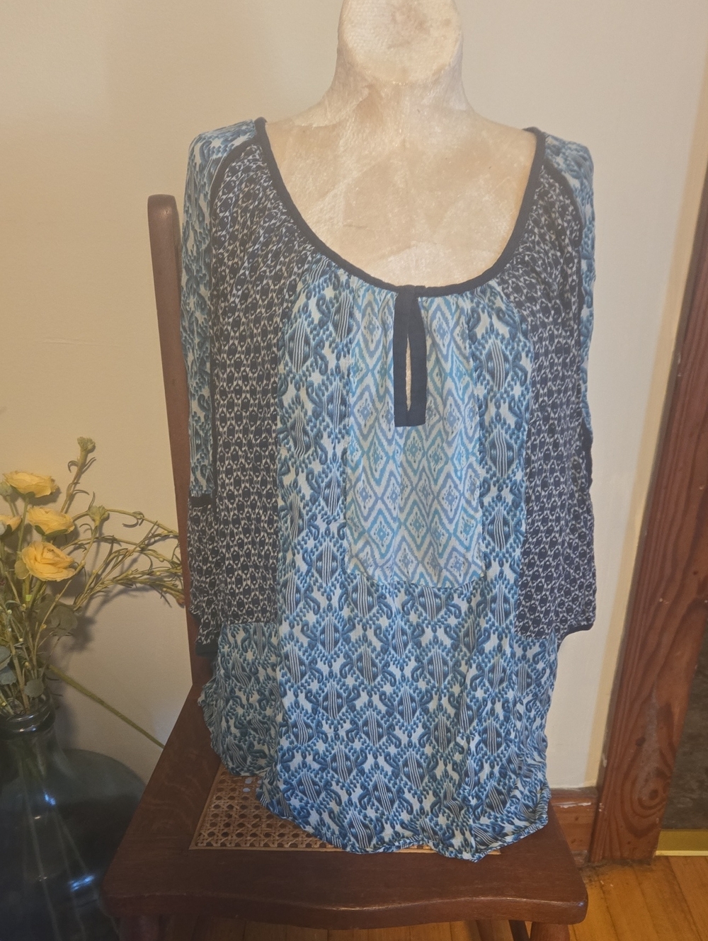 Lucky Brand Blue and Black Printed Scoop Neck Top Size 1x